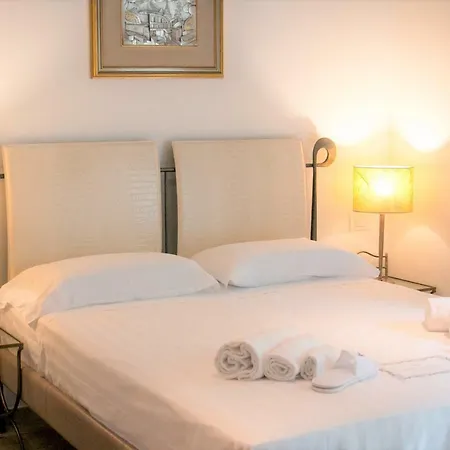 Hemeras Boutique House Pantheon Apartment